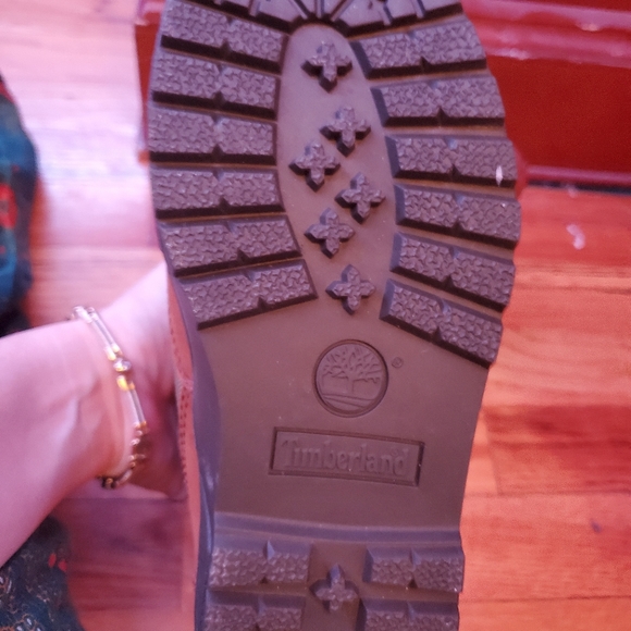 Brown high top timberland boys boots - Picture 3 of 4